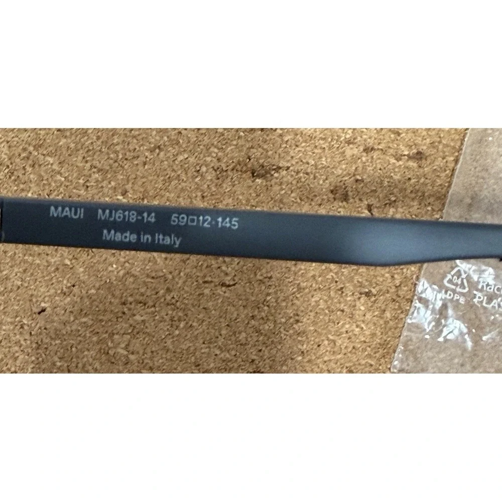 Maui Jim‎ Pulama HT618‑14 Matte Dark Gray Polarized Glass NWB